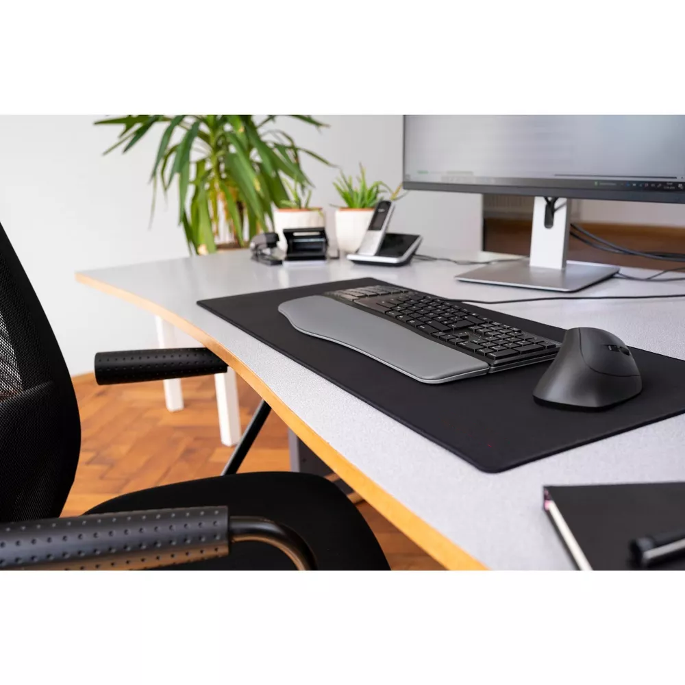 Ergonomic Wired Mechanical Keyboard with Wrist Rest